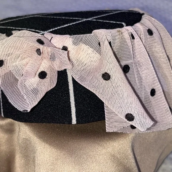 Pillbox Princess Black/White Hat